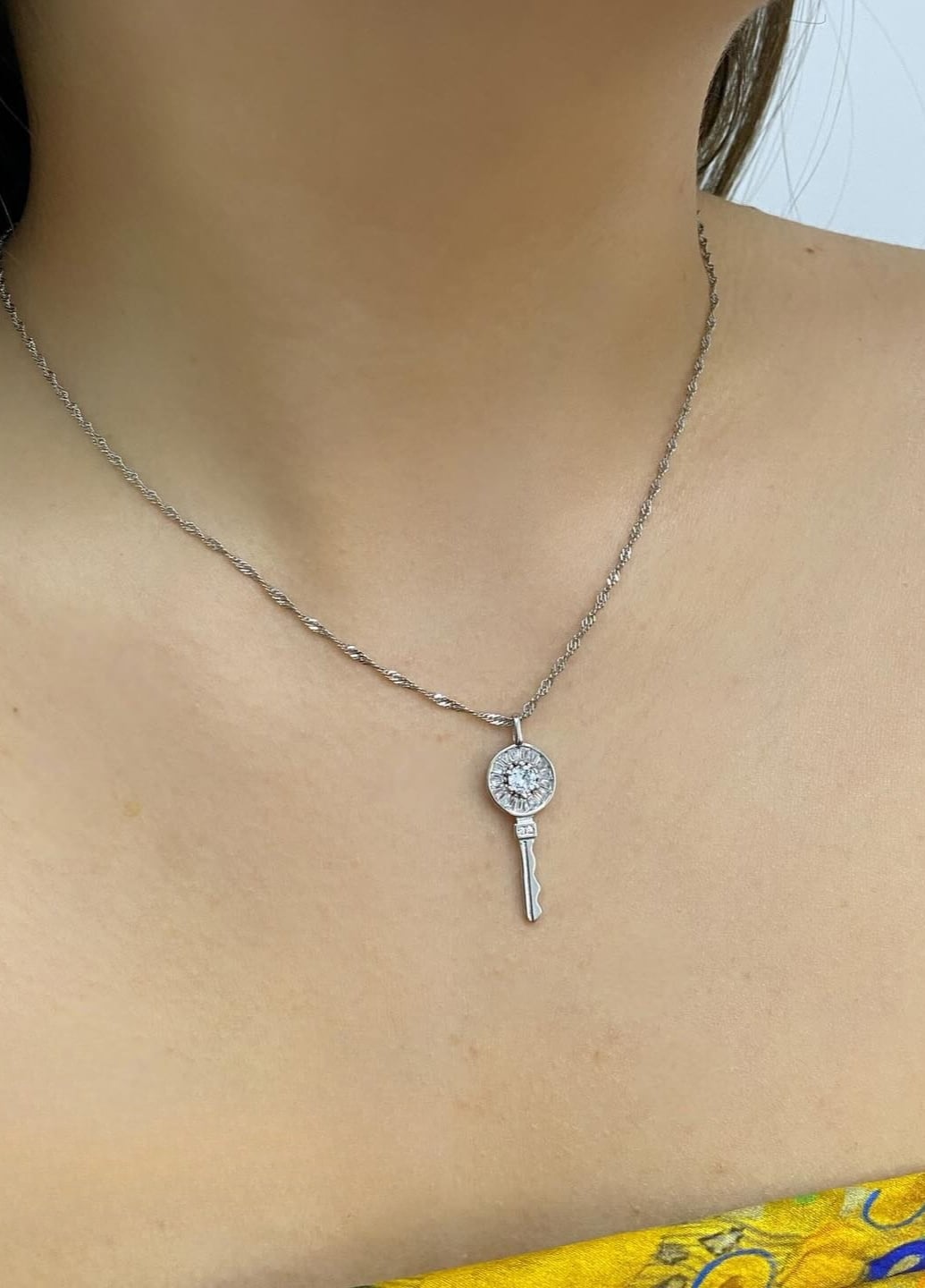Жіноча підвіска Silver Key